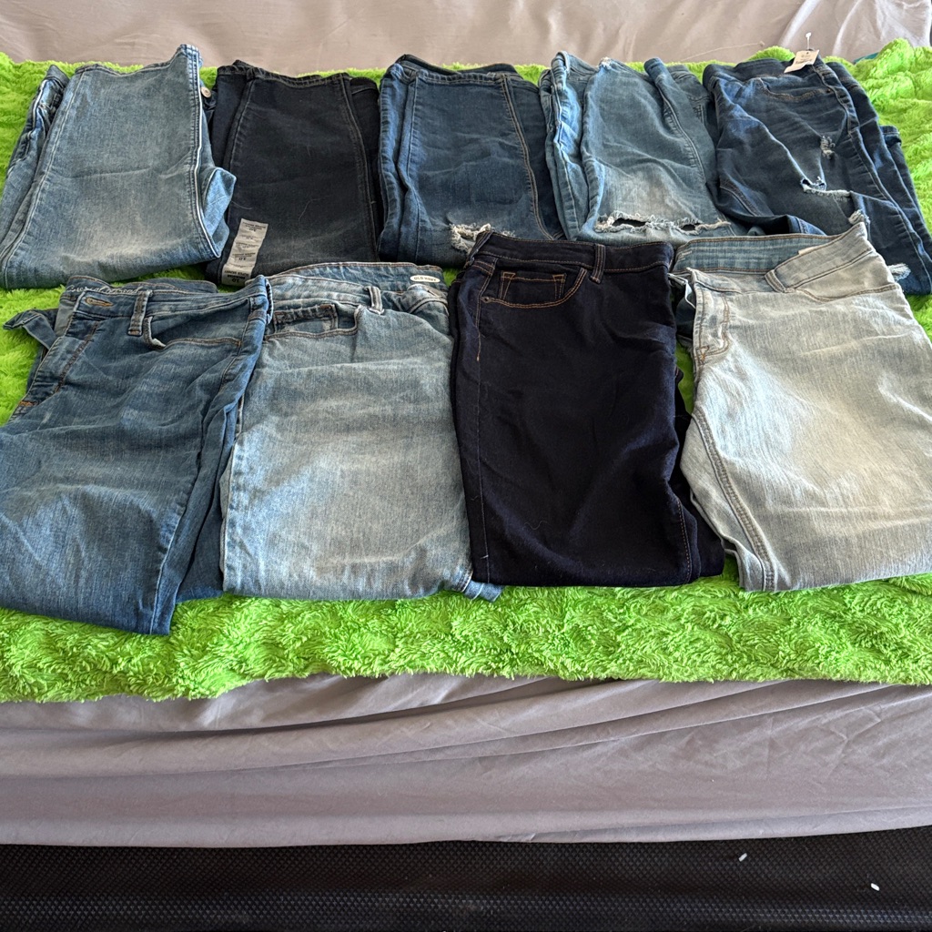 Old Navy Women's Jeans Assorted Colors